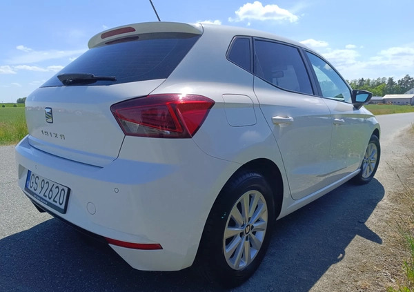 Seat Ibiza cena 43500 przebieg: 63000, rok produkcji 2018 z Słupsk małe 704